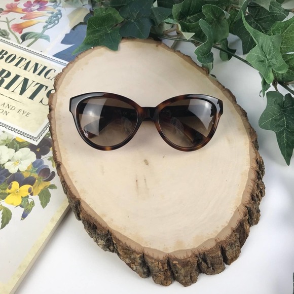 J. Crew Accessories - J. Crew BrowTortoise Shell Round Sunglasses & Case